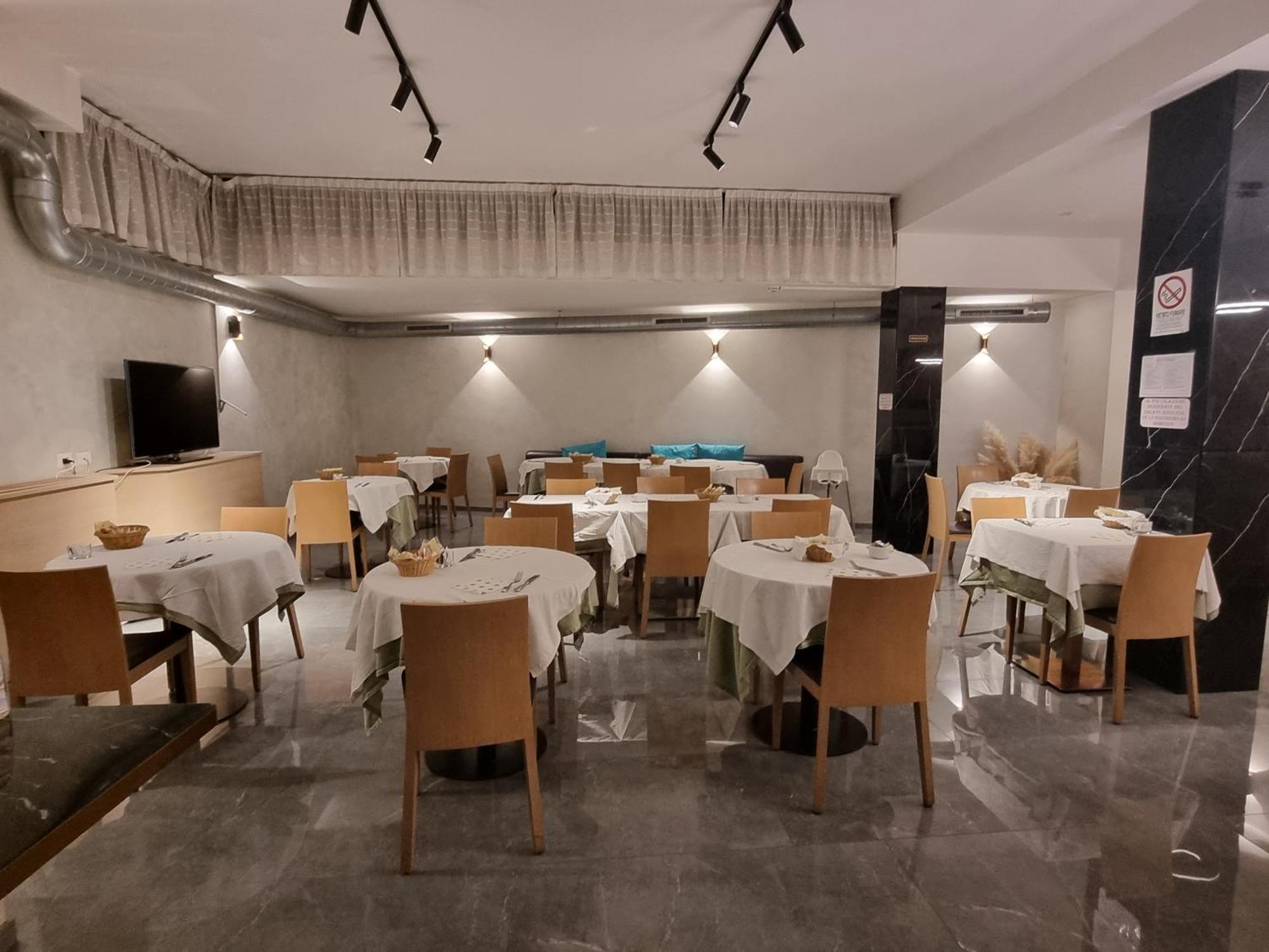 La Ruota Hotell Morbegno Exteriör bild