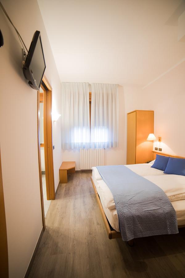 La Ruota Hotell Morbegno Exteriör bild
